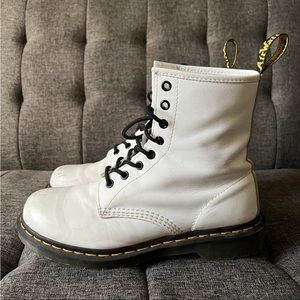 Doc Martens 1460 Smooth Leather Boots (Size 9) - Dr. Marten's